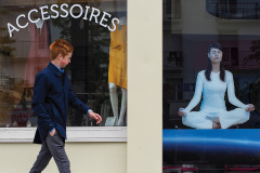 ACCESSOIRE ET ESSENTIEL