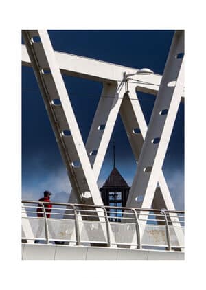 3040-20 — RED RED MAN